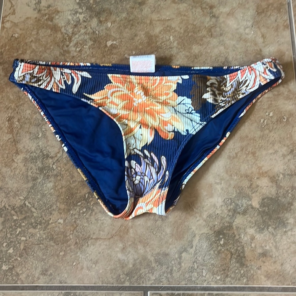 Rip Curl floral bikini bottom large
